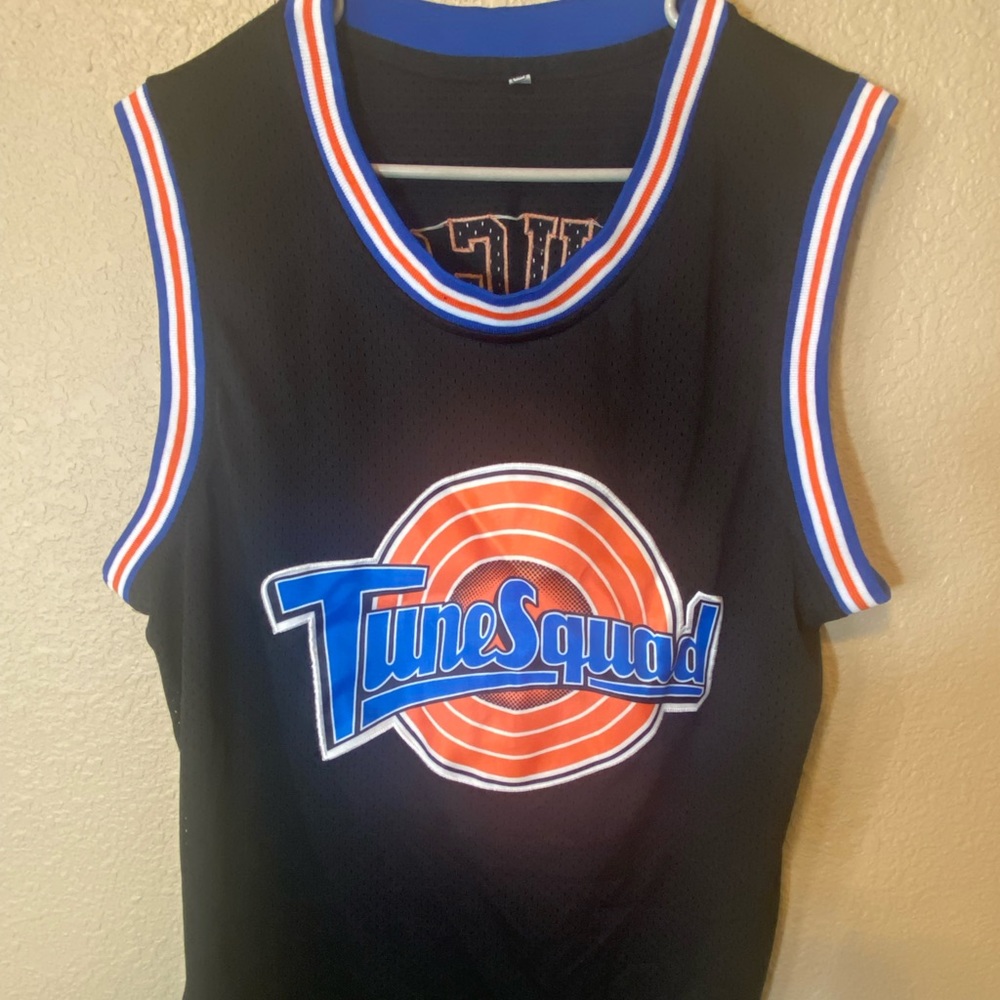 Tune Squad Bugs Bunny Jersey and Shorts